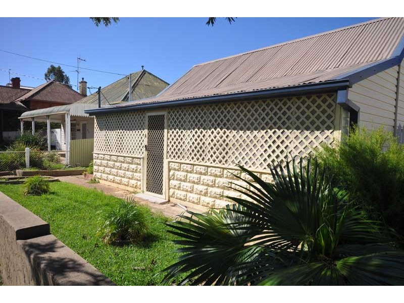 94 Railway St, Wagga Wagga NSW 2650