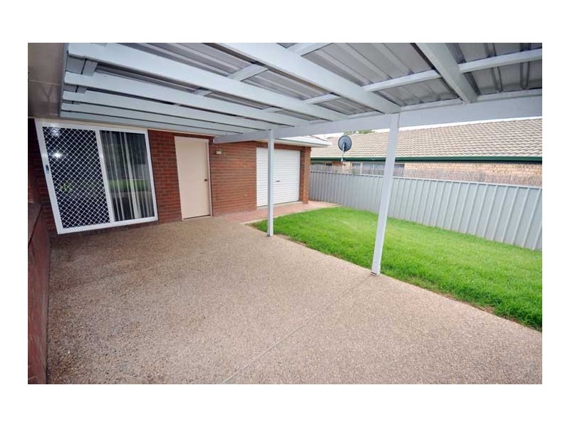 6 Kurrajong Ave, Forest Hill NSW 2651