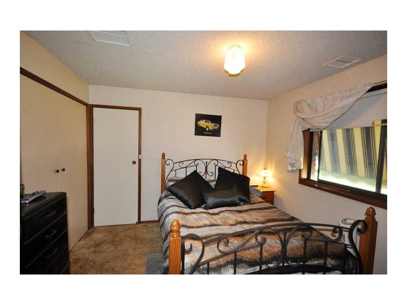 25 Gregory Cres, Wagga Wagga NSW 2650