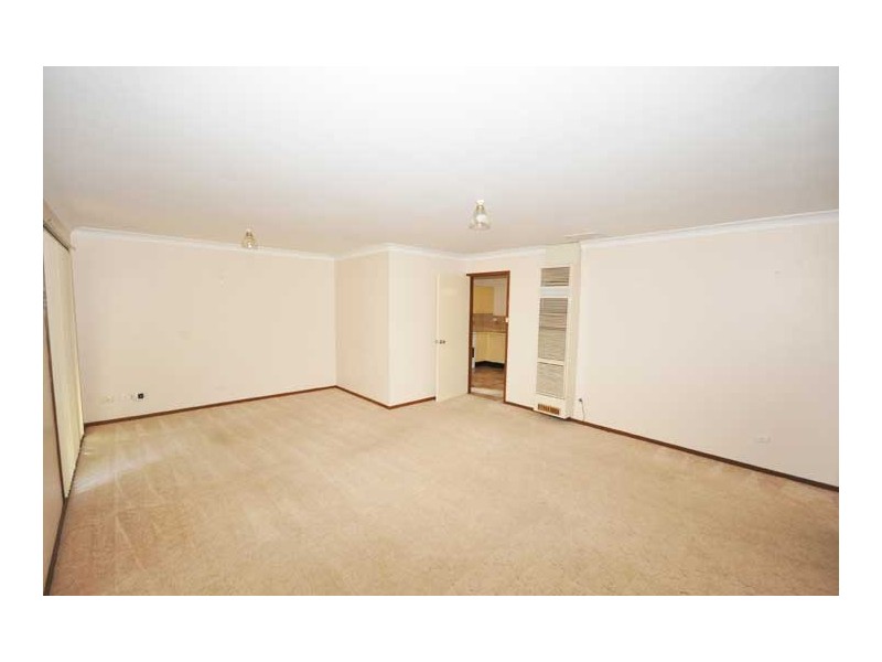 107 Leavenworth St, Wagga Wagga NSW 2650