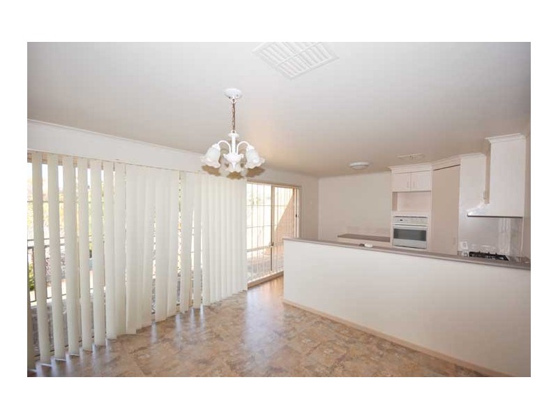 1&2 / 24 Sackville St, Forest Hill NSW 2651