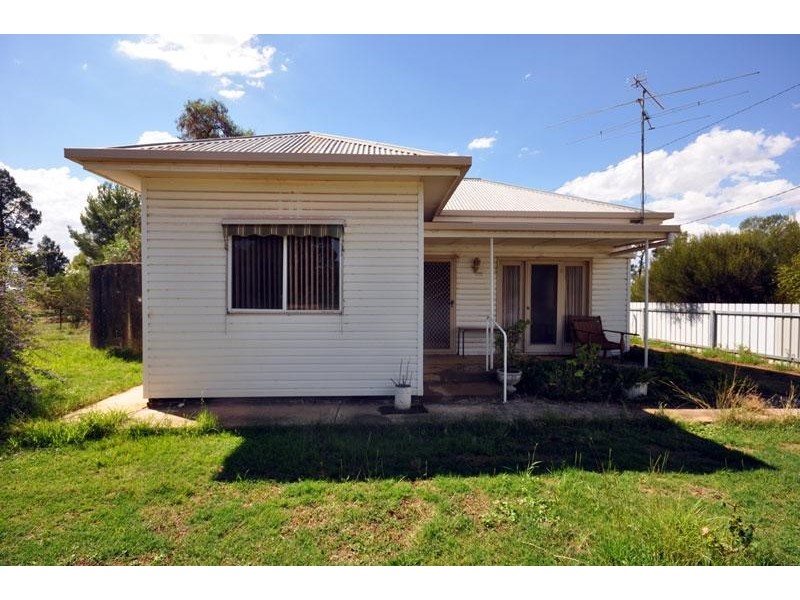 738 Lockhart Rd, Belfrayden NSW 2650