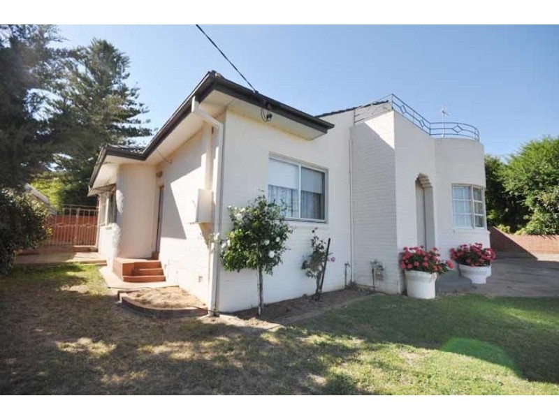 5 Beauty Point Ave, Wagga Wagga NSW 2650