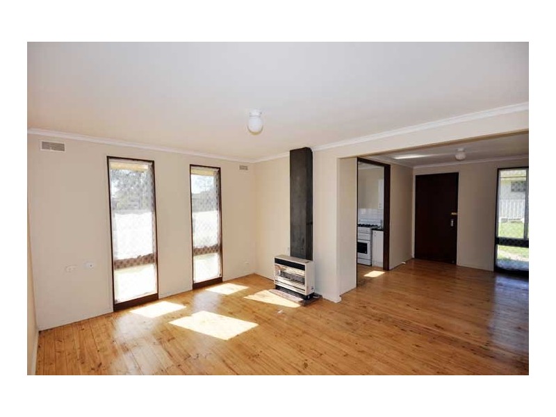 43 Adams St, Ashmont NSW 2650