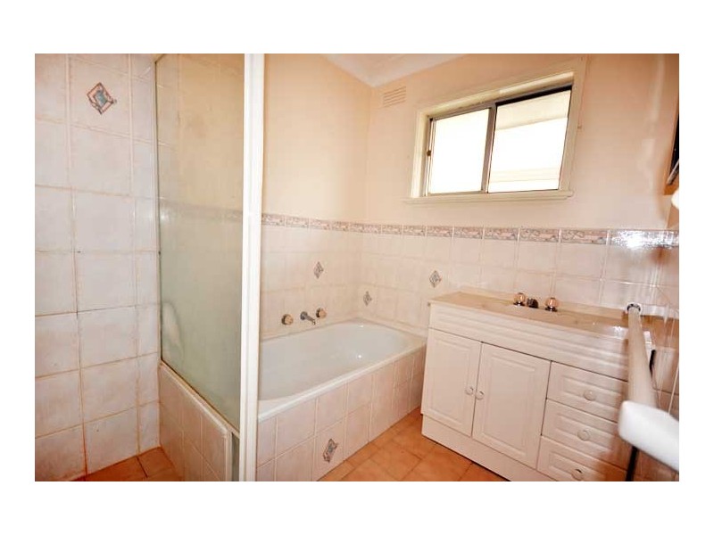 12 Martin St, Wagga Wagga NSW 2650