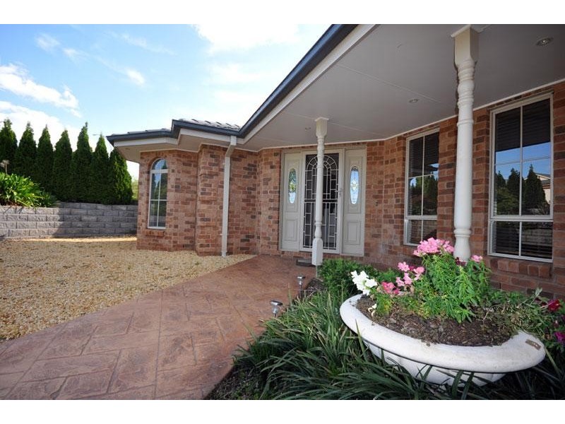12 Yanco Cres, Bourkelands NSW 2650