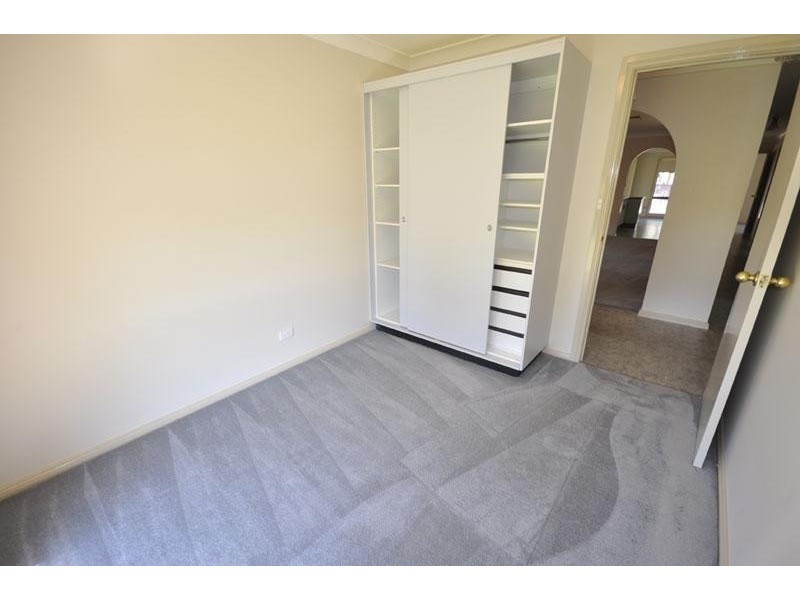 25 Eldershaw Dve, Forest Hill NSW 2651