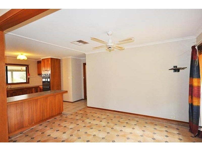 25 Cox St, Mangoplah NSW 2652