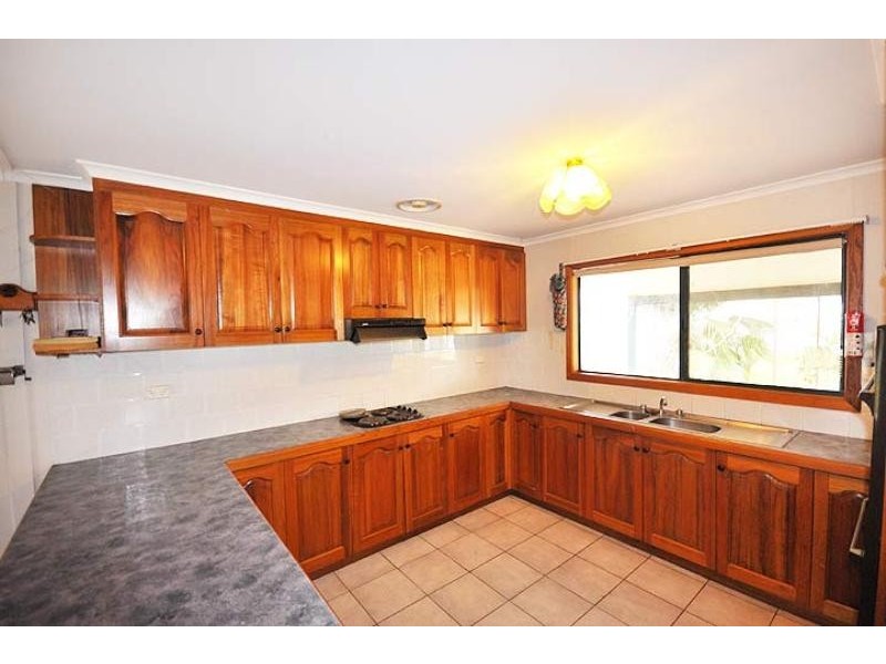 25 Cox St, Mangoplah NSW 2652