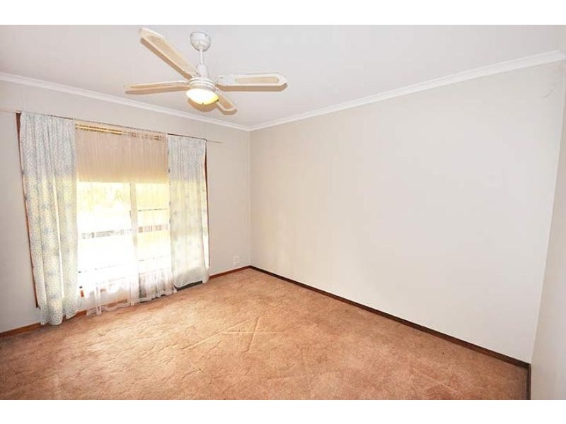 25 Cox St, Mangoplah NSW 2652