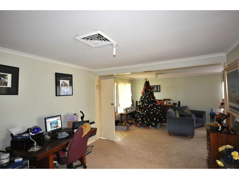 12 Centenary Ave, Tarcutta NSW 2652