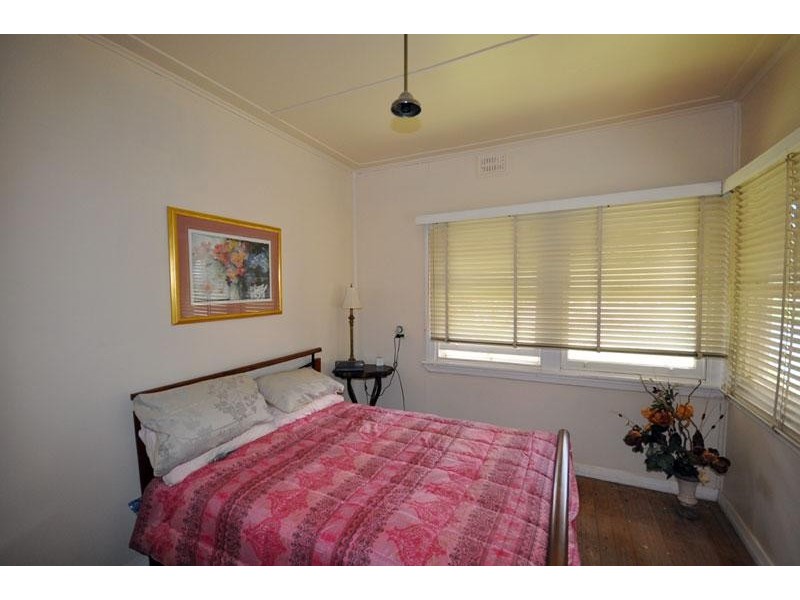 6 The Boulevarde, Wagga Wagga NSW 2650