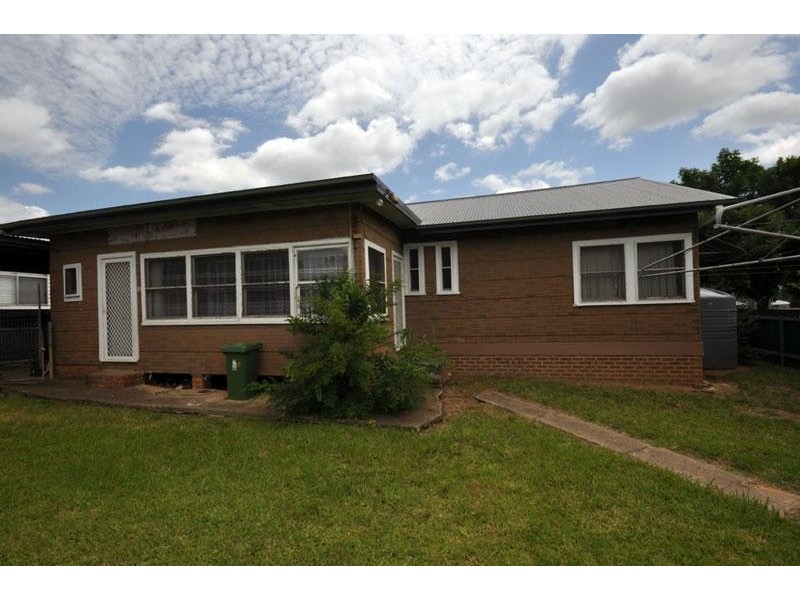 6 The Boulevarde, Wagga Wagga NSW 2650