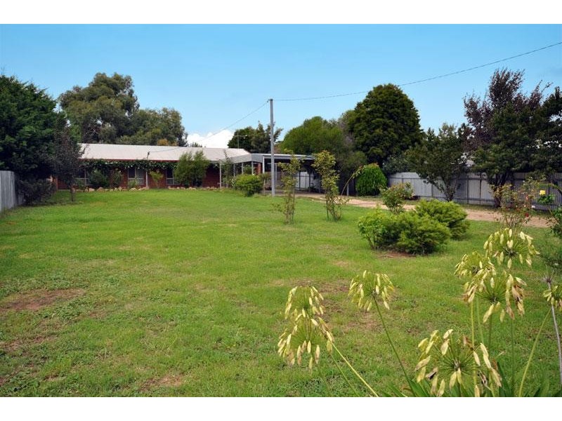10 Best St, Uranquinty NSW 2652