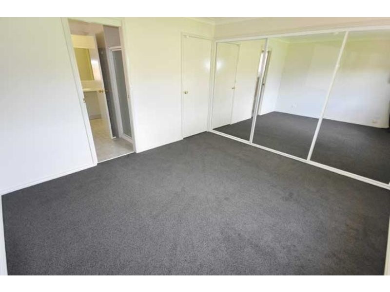 32 Bourkelands Dr, Wagga Wagga NSW 2650