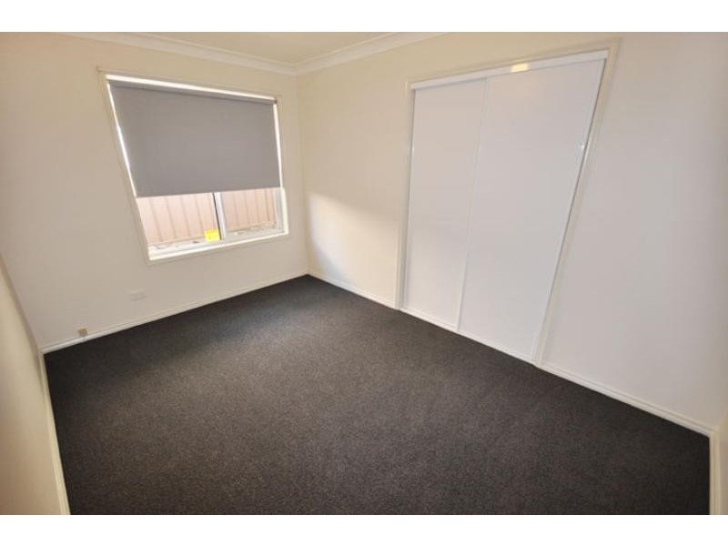 32 Bourkelands Dr, Wagga Wagga NSW 2650