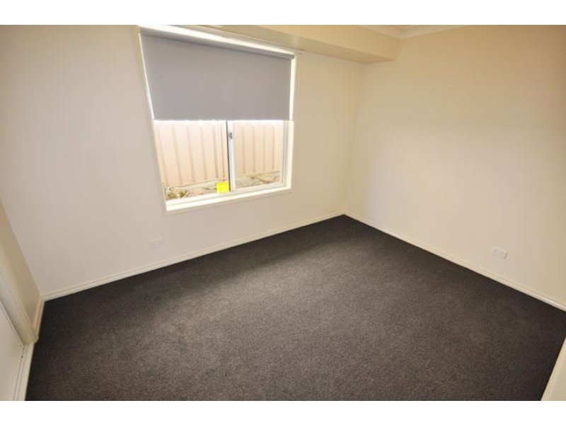 32 Bourkelands Dr, Wagga Wagga NSW 2650