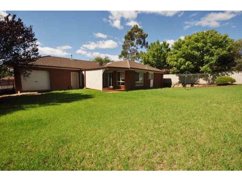 32 Bourkelands Dr, Wagga Wagga NSW 2650