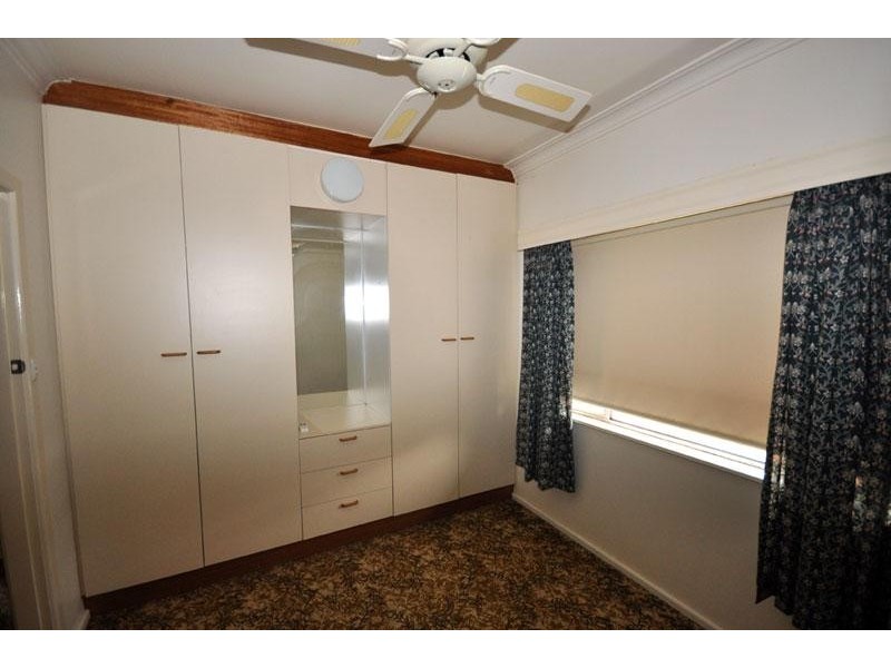 53 Urana St, Lockhart NSW 2656