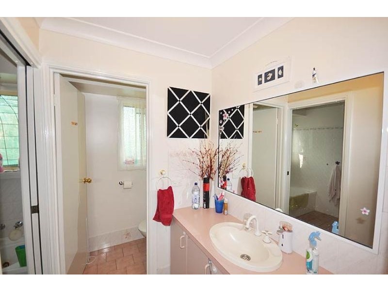 20 Eldershaw Dve, Forest Hill NSW 2651