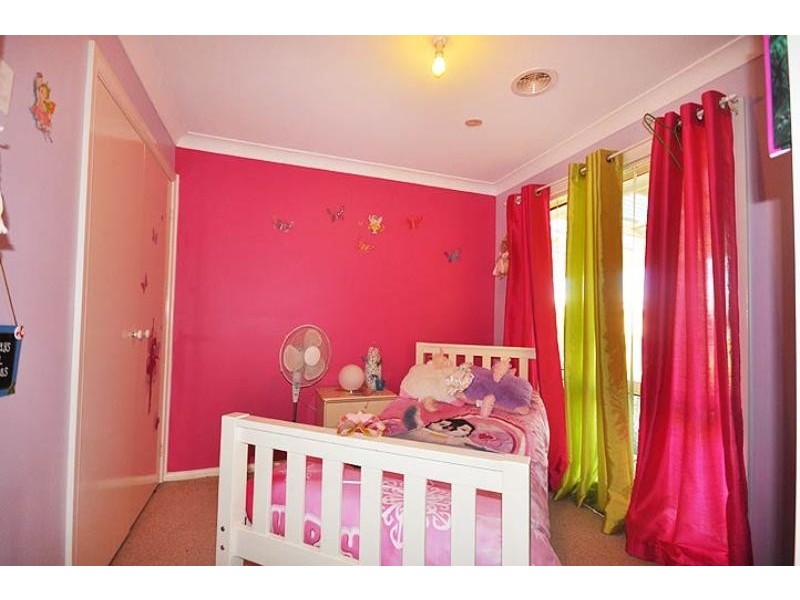 20 Eldershaw Dve, Forest Hill NSW 2651