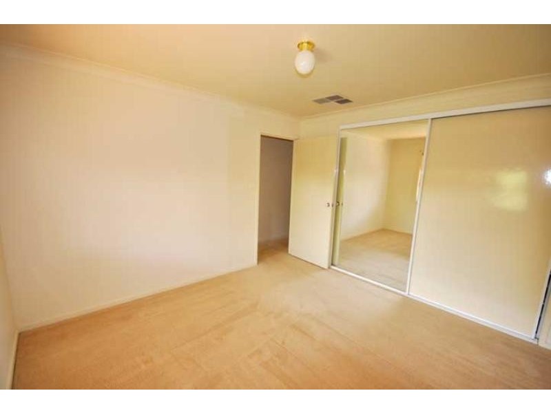 1&2/41 Schipp St, Forest Hill NSW 2651