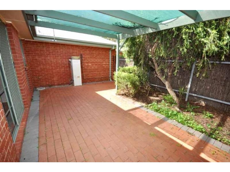 1&2/41 Schipp St, Forest Hill NSW 2651