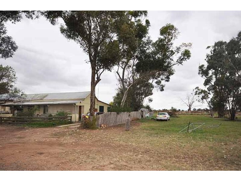 30 Reid, Lockhart NSW 2656
