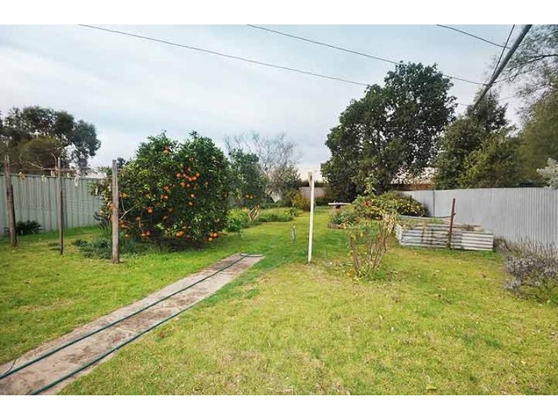 19 Broad St, Wagga Wagga NSW 2650