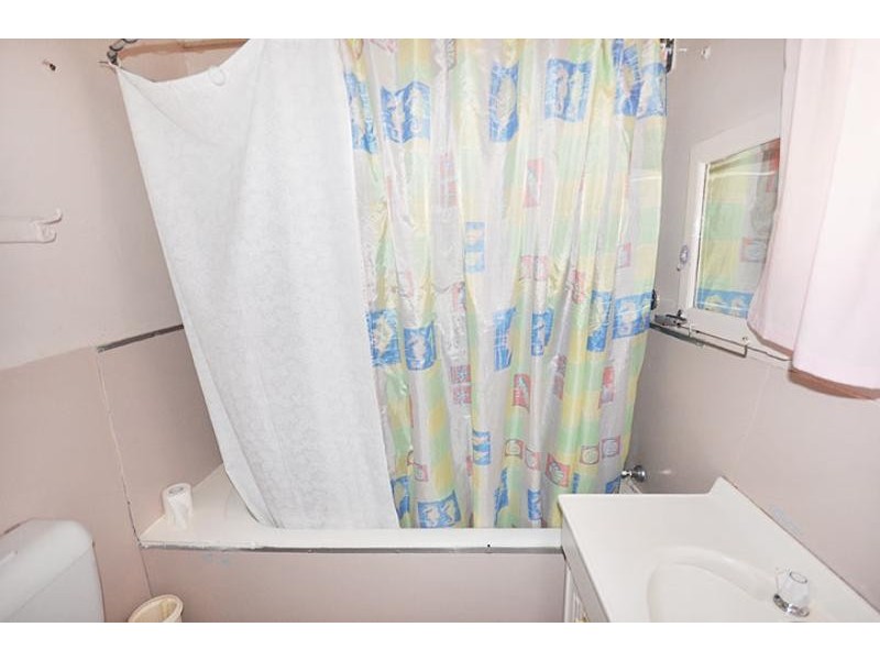 19 Broad St, Wagga Wagga NSW 2650