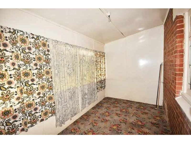 19 Broad St, Wagga Wagga NSW 2650