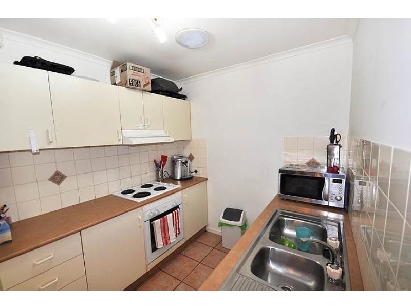 2 Mangrove Cres, Forest Hill NSW 2651