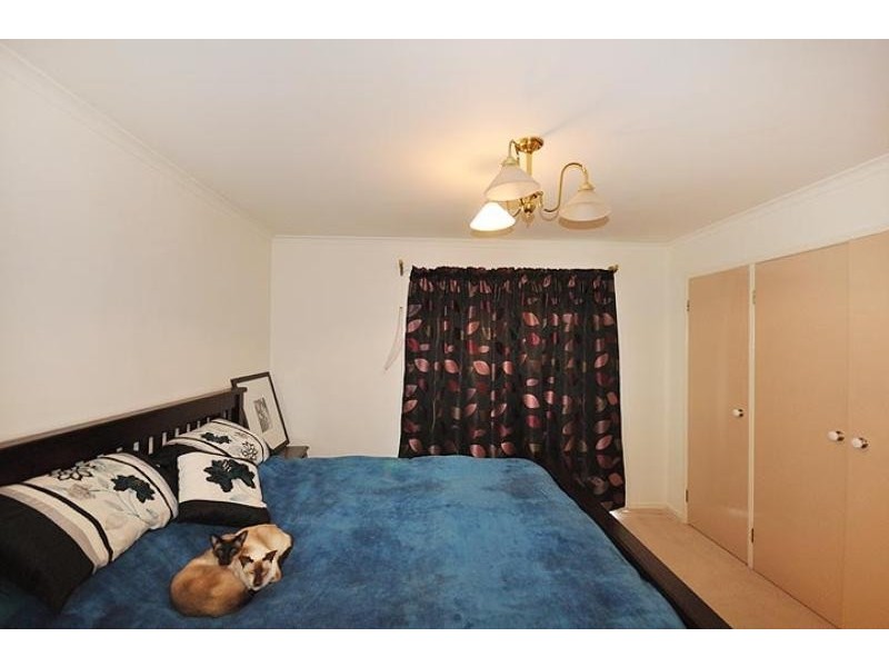 2 Mangrove Cres, Forest Hill NSW 2651