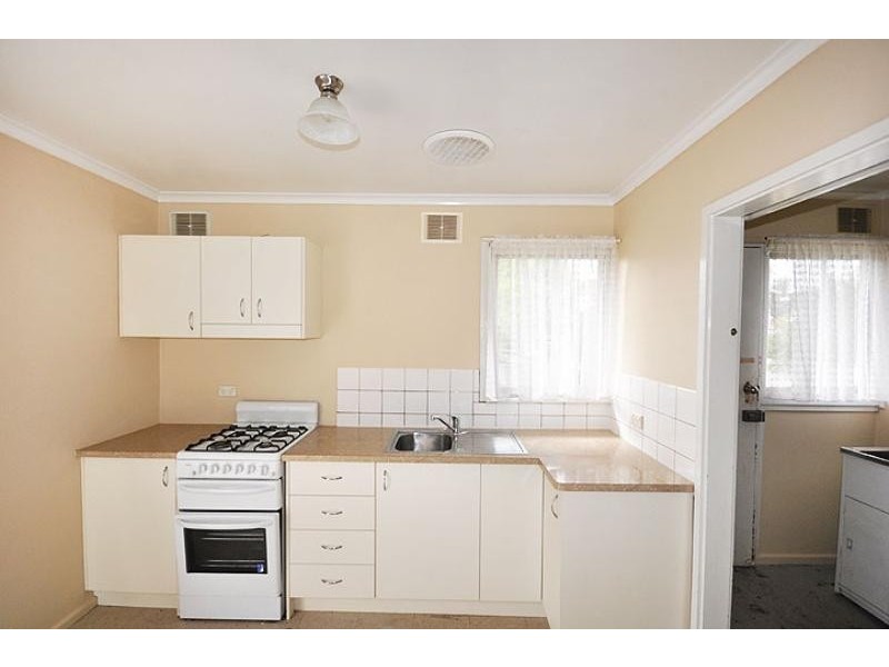 5 Blakemore Ave, Wagga Wagga NSW 2650