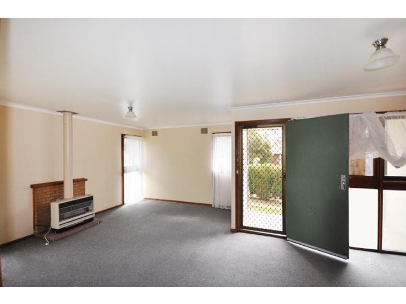 5 Blakemore Ave, Wagga Wagga NSW 2650