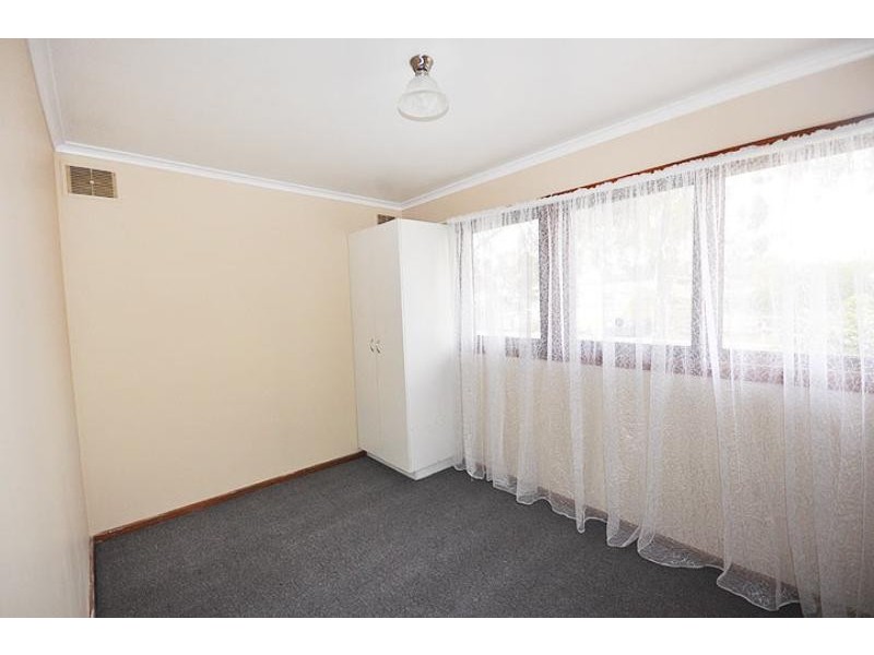 5 Blakemore Ave, Wagga Wagga NSW 2650