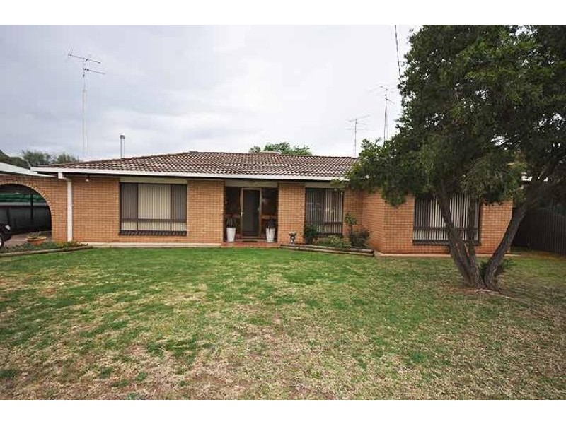 3 Ferrier St, Lockhart NSW 2656