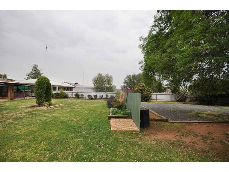 3 Ferrier St, Lockhart NSW 2656