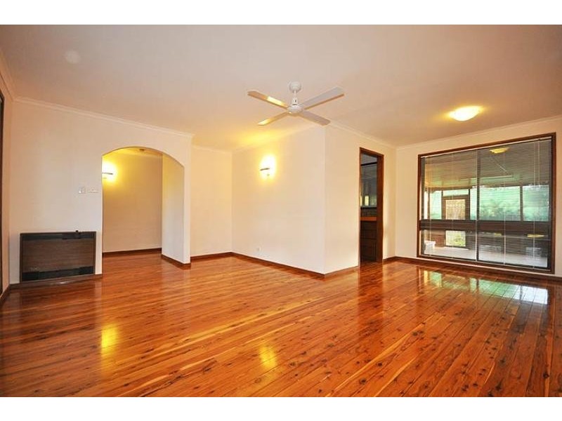 23 Dunn Ave, Forest Hill NSW 2651