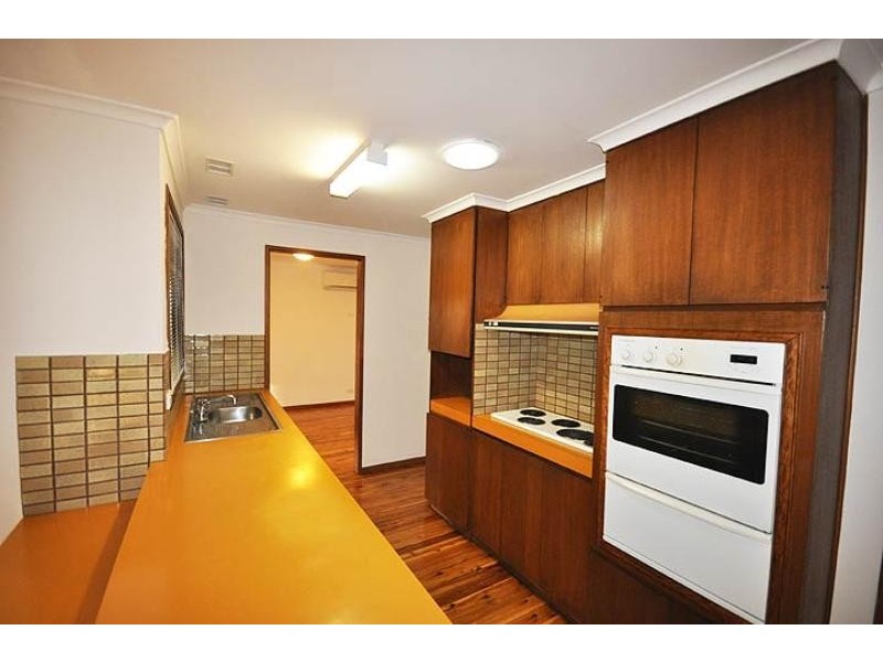 23 Dunn Ave, Forest Hill NSW 2651