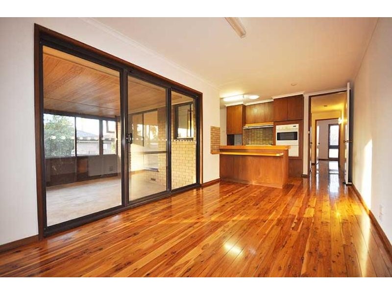 23 Dunn Ave, Forest Hill NSW 2651