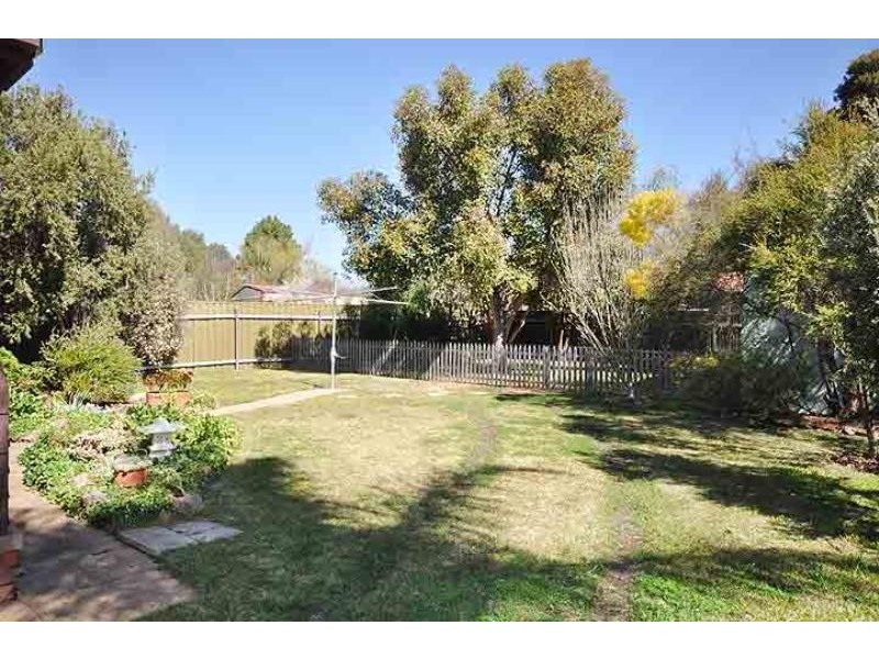 23 Dunn Ave, Forest Hill NSW 2651