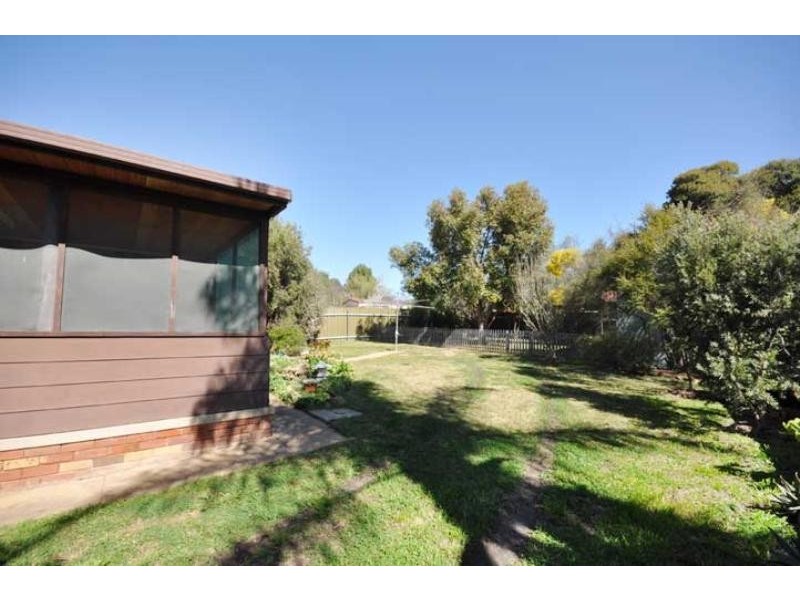 23 Dunn Ave, Forest Hill NSW 2651