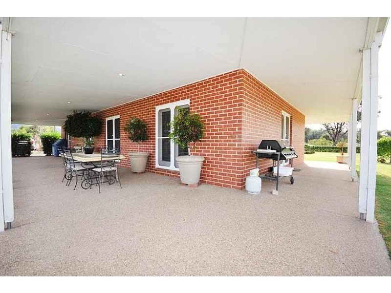 23 Emily Street, The Rock NSW 2655