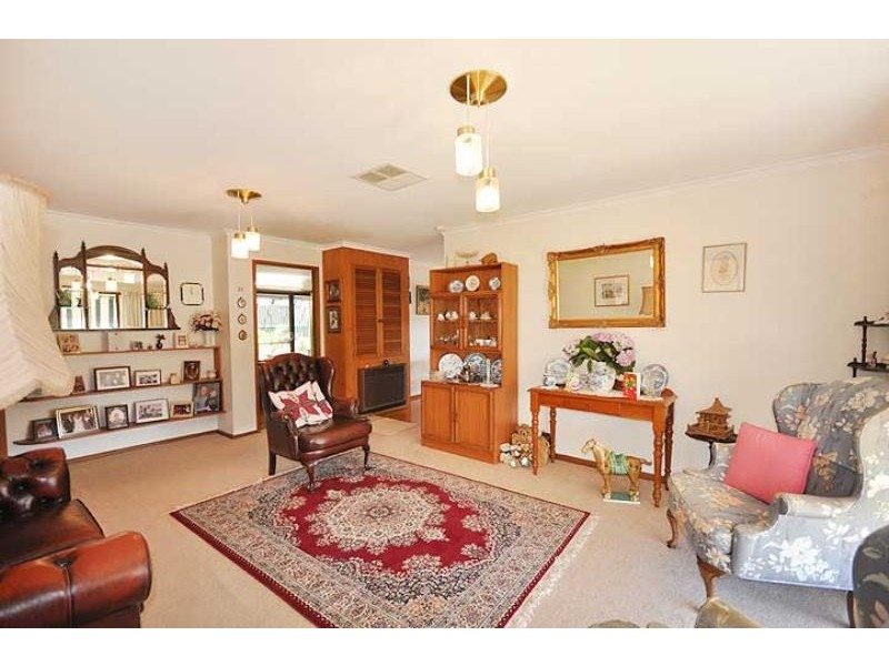 38 Patamba Street, Kooringal NSW 2650