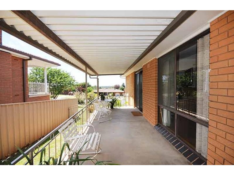 38 Patamba Street, Kooringal NSW 2650