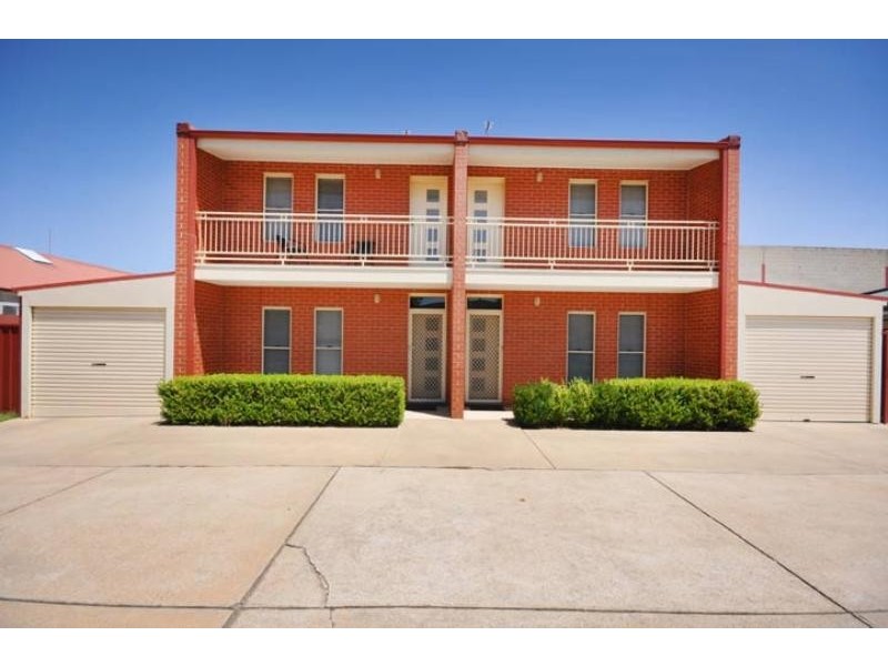 Units 3&4/33 Blake St, Wagga Wagga NSW 2650