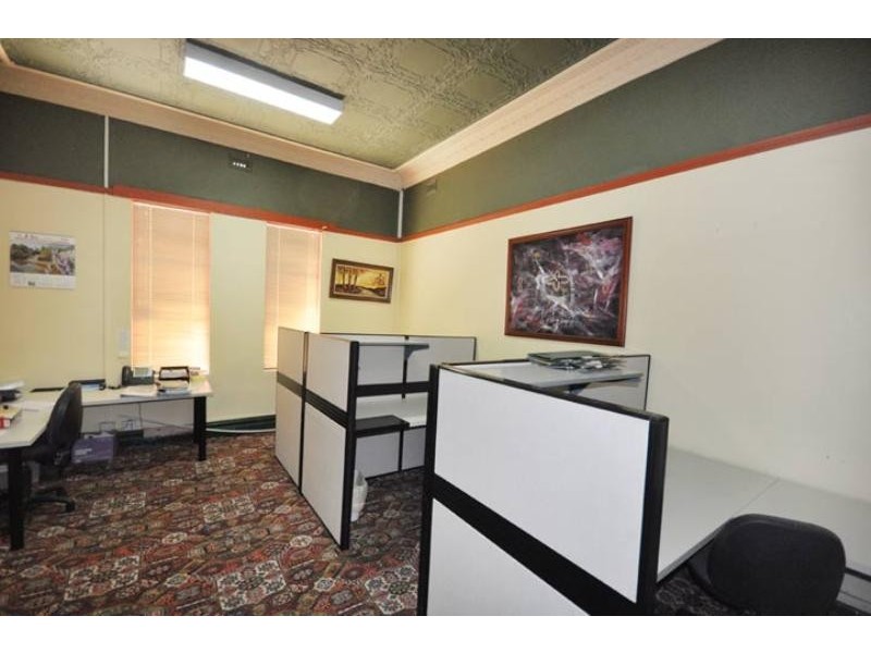 139 Peter St, Wagga Wagga NSW 2650