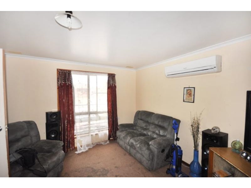 3 Bingham Plc, Tolland NSW 2650