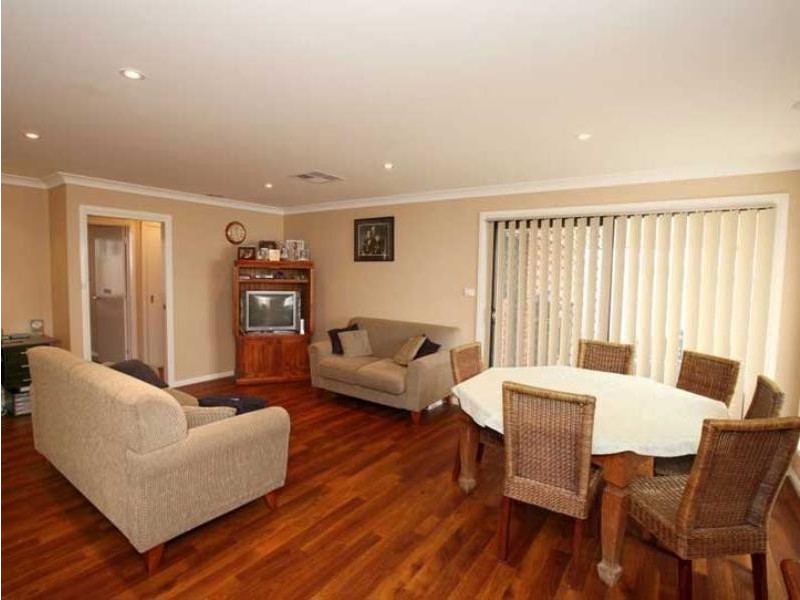 68 Kaloona Dve, Bourkelands NSW 2650